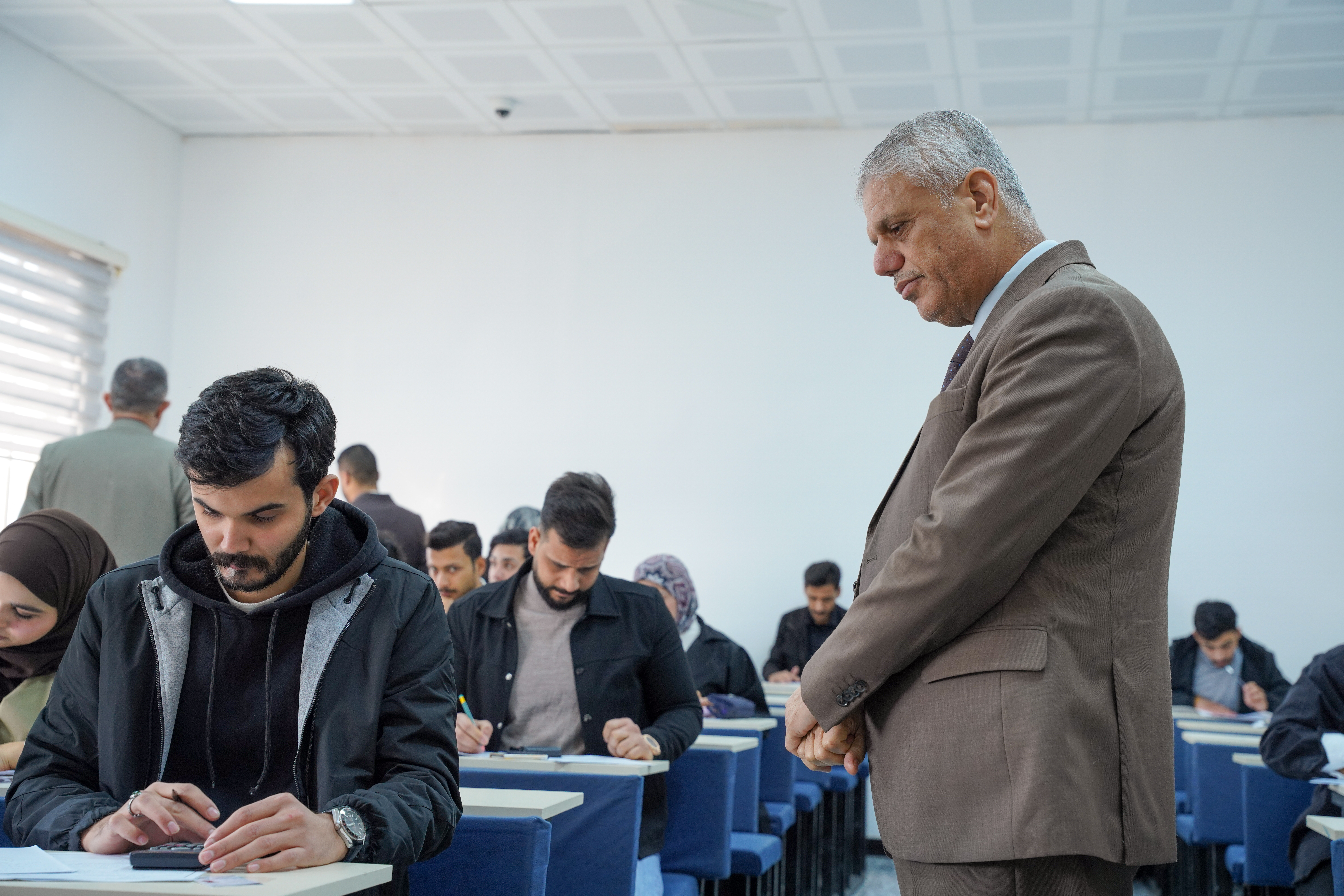 من هنا يبدأ حلمك الطبي -كلية طب الاسنان